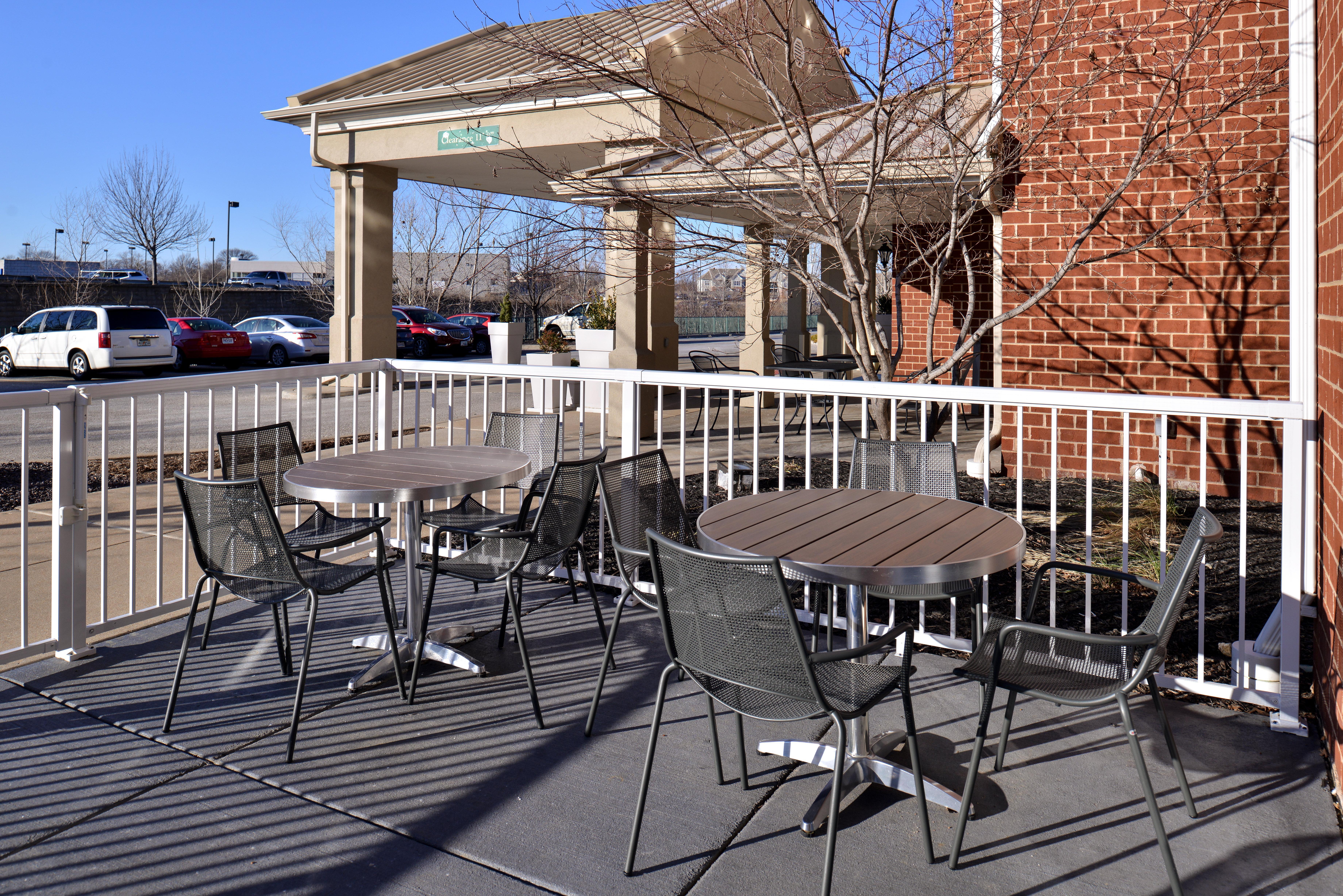 Holiday Inn Express Hotel & Suites St. Louis West-O'Fallon By Ihg Екстер'єр фото